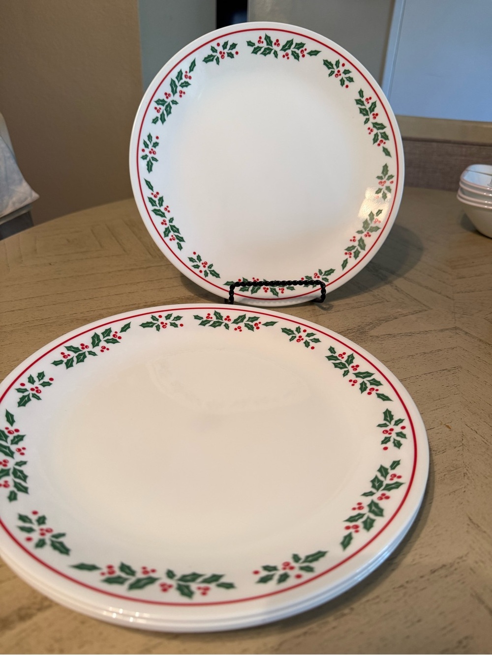Vintage Corelle Winter Holly plates set of 4 Christmas dinner plates